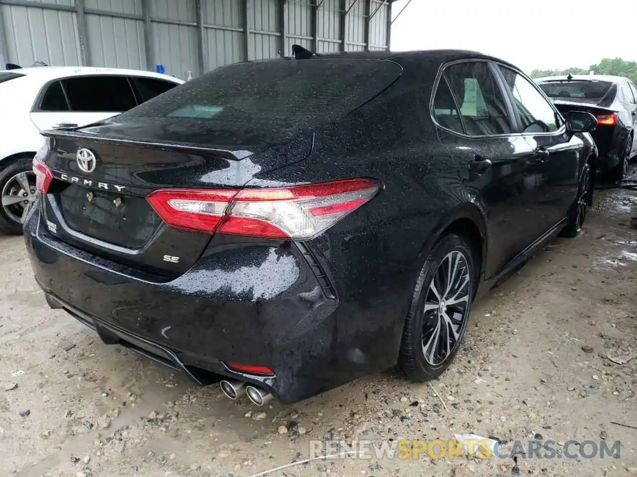 4 Фотография поврежденного автомобиля 4T1B11HK8KU284745 TOYOTA CAMRY 2019