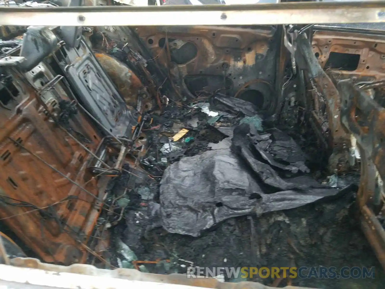 6 Фотография поврежденного автомобиля 4T1B11HK8KU286446 TOYOTA CAMRY 2019