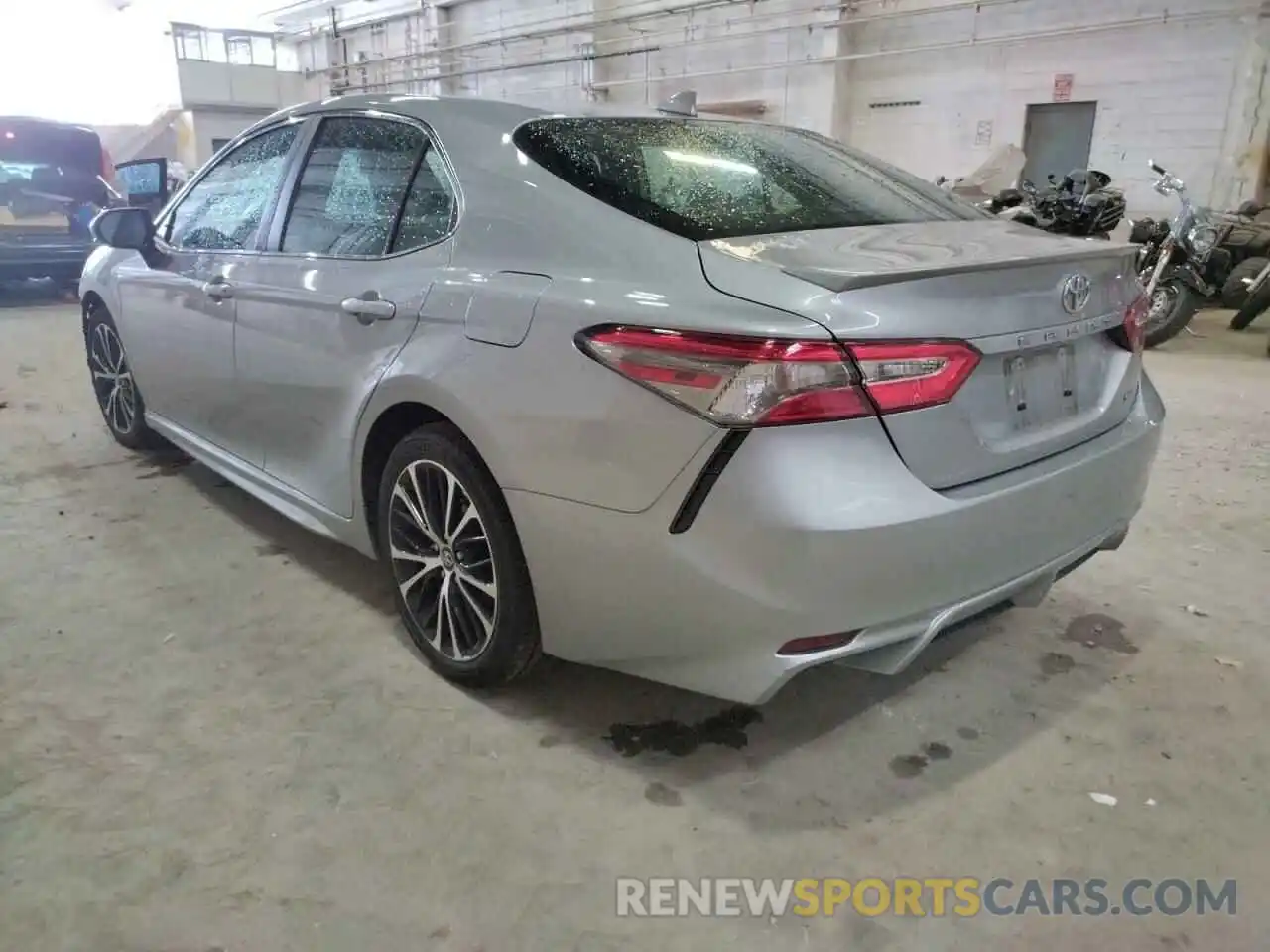 3 Фотография поврежденного автомобиля 4T1B11HK8KU287774 TOYOTA CAMRY 2019