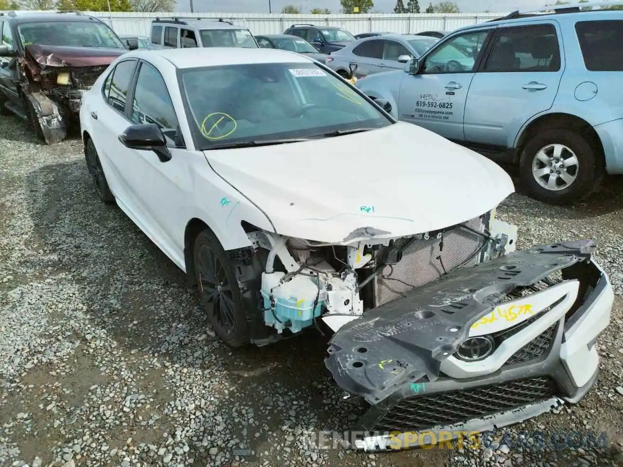 1 Photograph of a damaged car 4T1B11HK8KU288830 TOYOTA CAMRY 2019