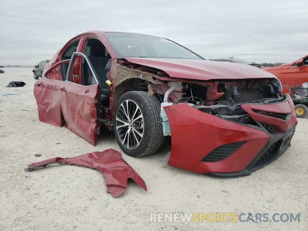 1 Photograph of a damaged car 4T1B11HK8KU289878 TOYOTA CAMRY 2019