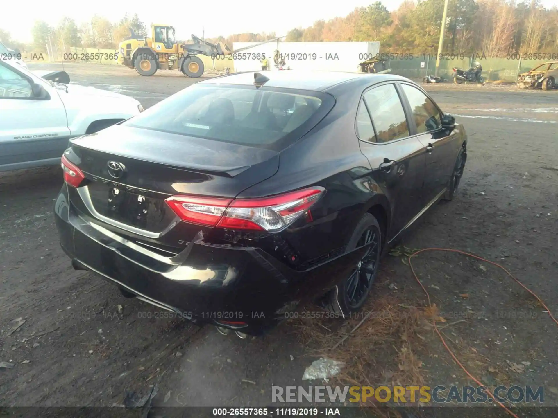 4 Photograph of a damaged car 4T1B11HK8KU290125 TOYOTA CAMRY 2019