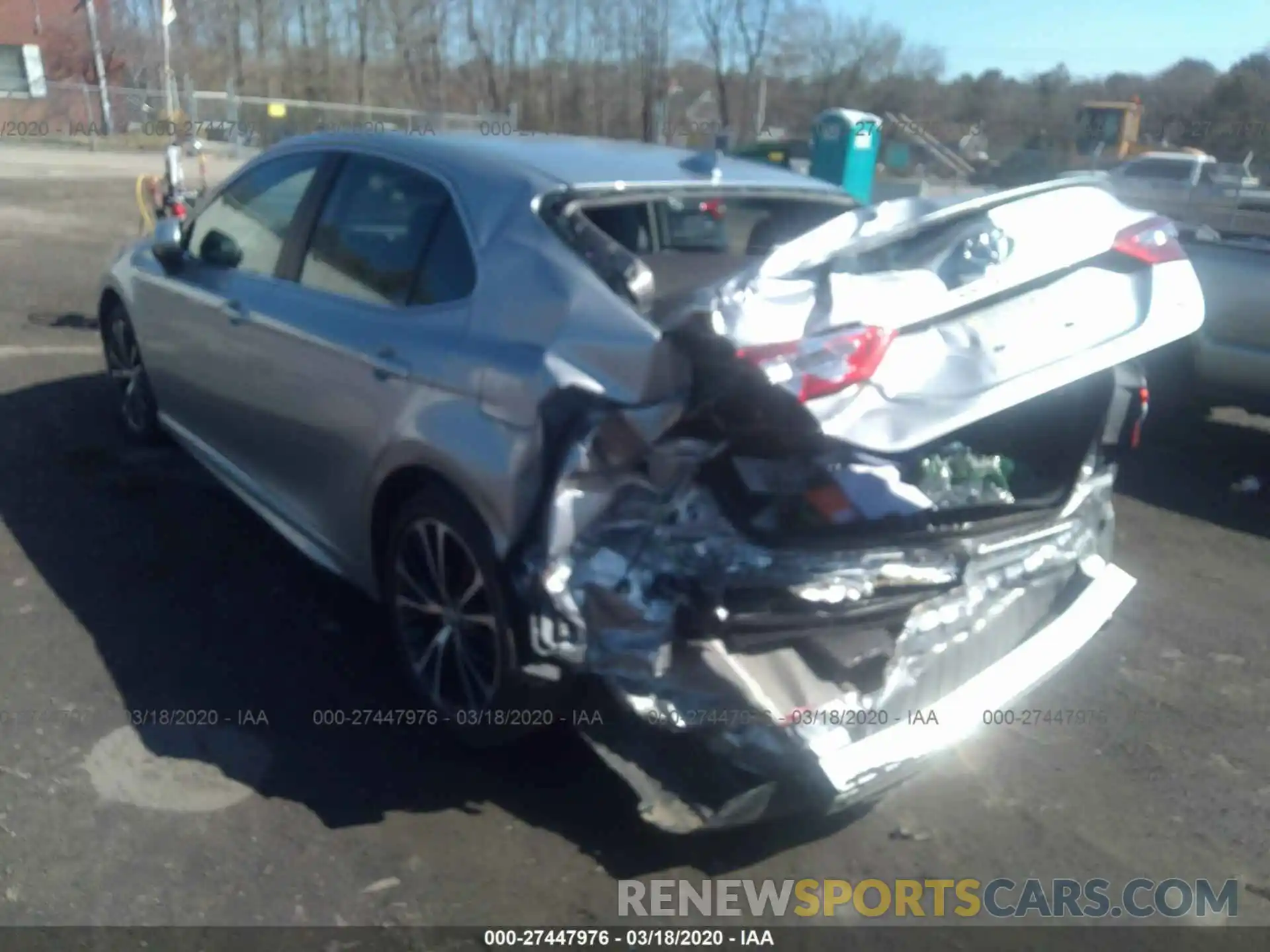 3 Photograph of a damaged car 4T1B11HK8KU296572 TOYOTA CAMRY 2019