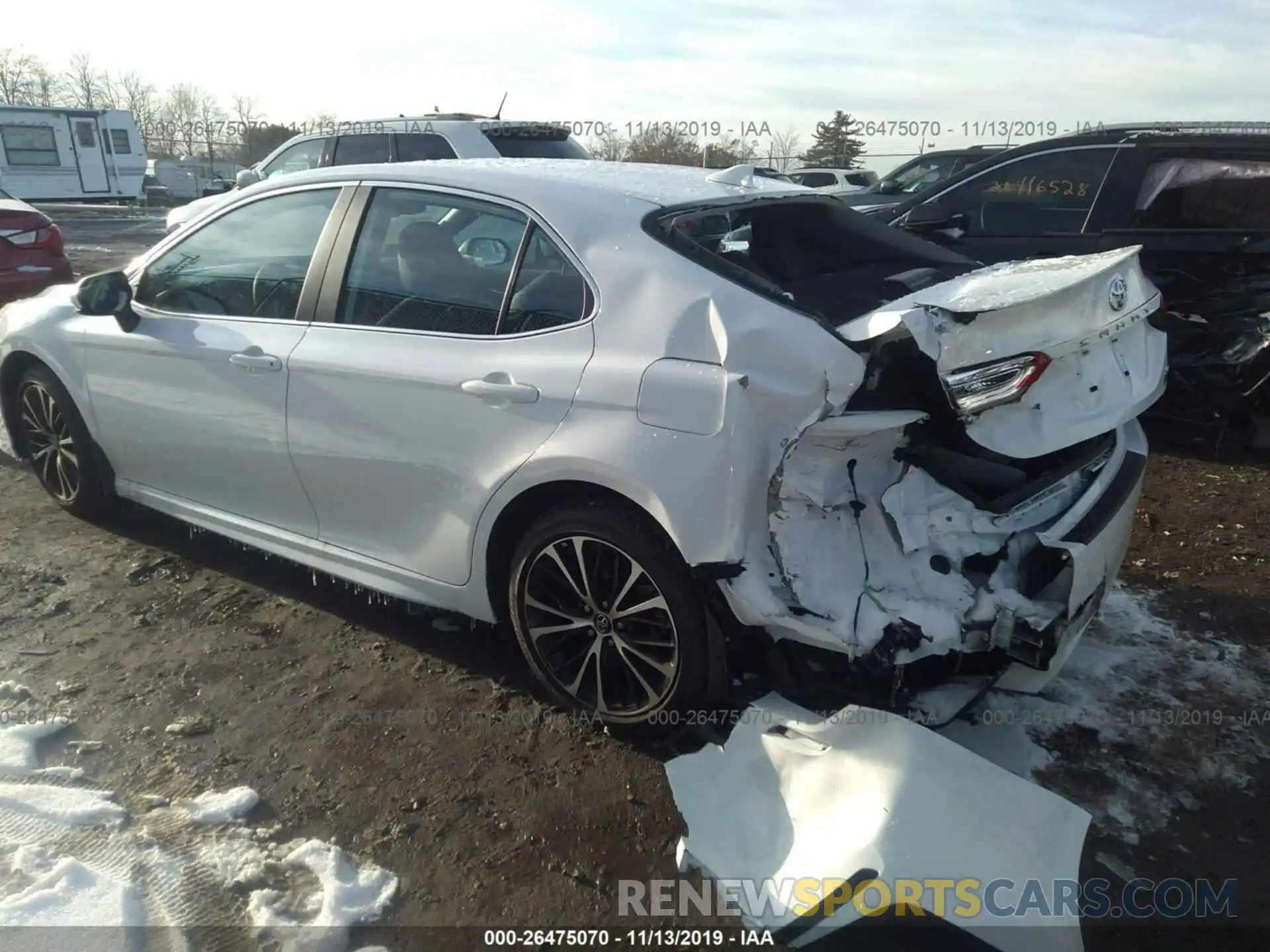 3 Photograph of a damaged car 4T1B11HK8KU300300 TOYOTA CAMRY 2019