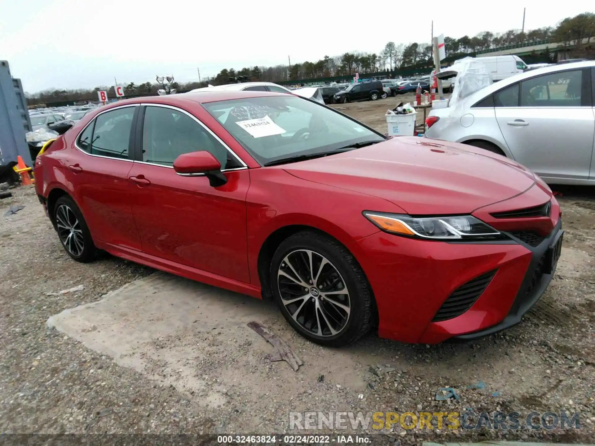 1 Photograph of a damaged car 4T1B11HK8KU300359 TOYOTA CAMRY 2019