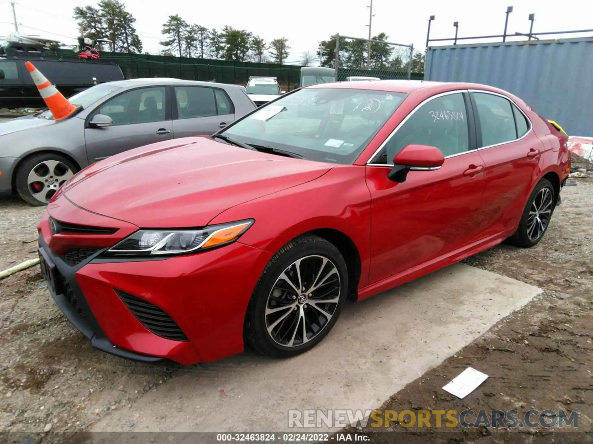 2 Photograph of a damaged car 4T1B11HK8KU300359 TOYOTA CAMRY 2019