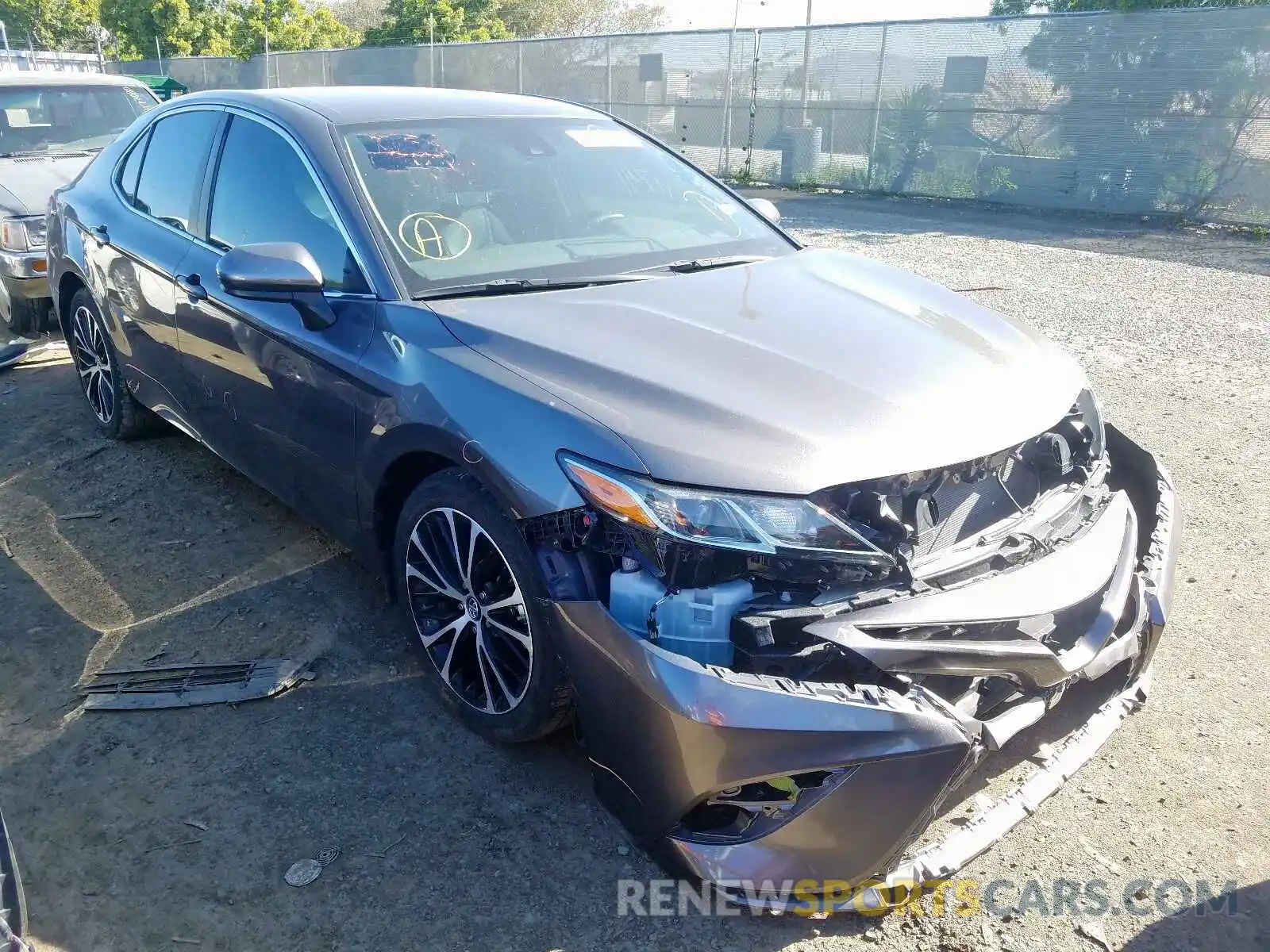 1 Photograph of a damaged car 4T1B11HK8KU679394 TOYOTA CAMRY 2019