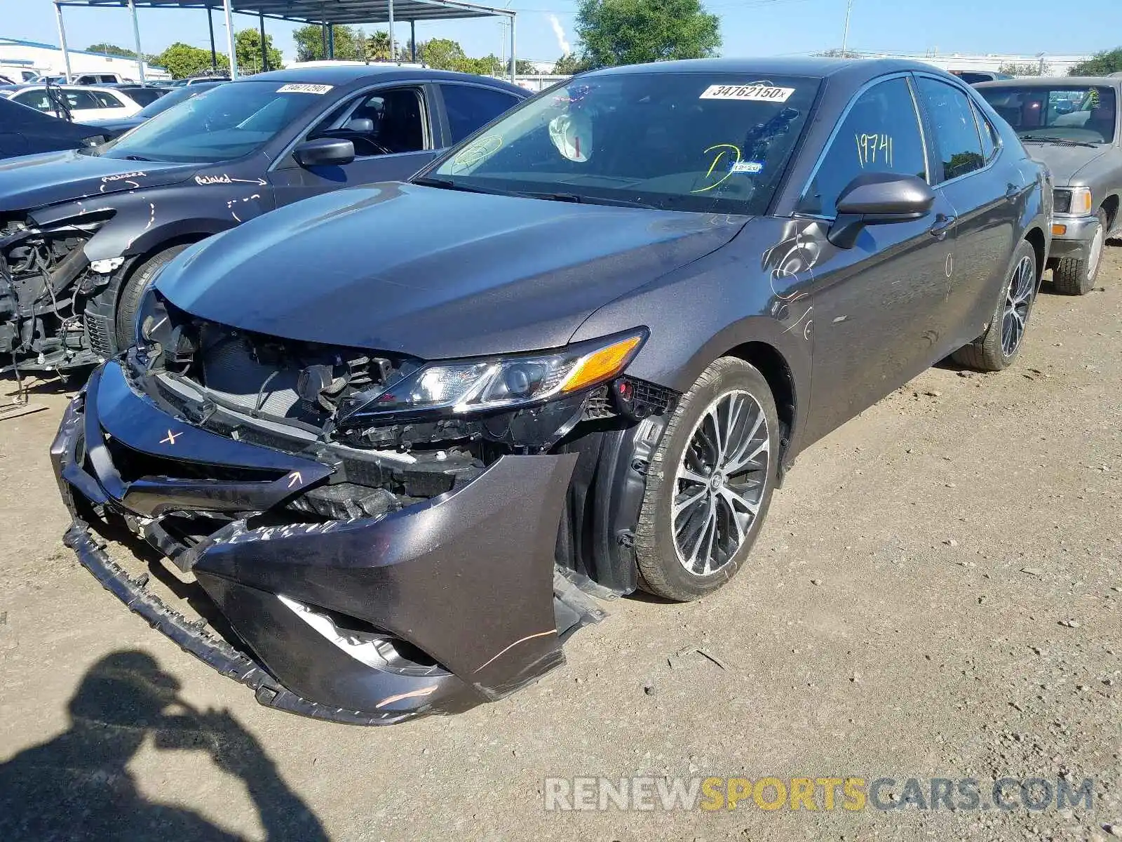 2 Photograph of a damaged car 4T1B11HK8KU679394 TOYOTA CAMRY 2019