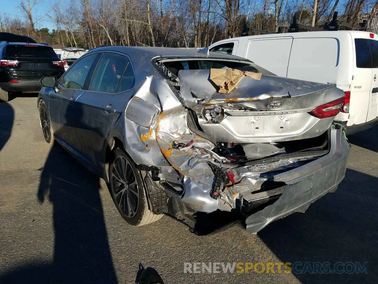 3 Photograph of a damaged car 4T1B11HK8KU679489 TOYOTA CAMRY 2019