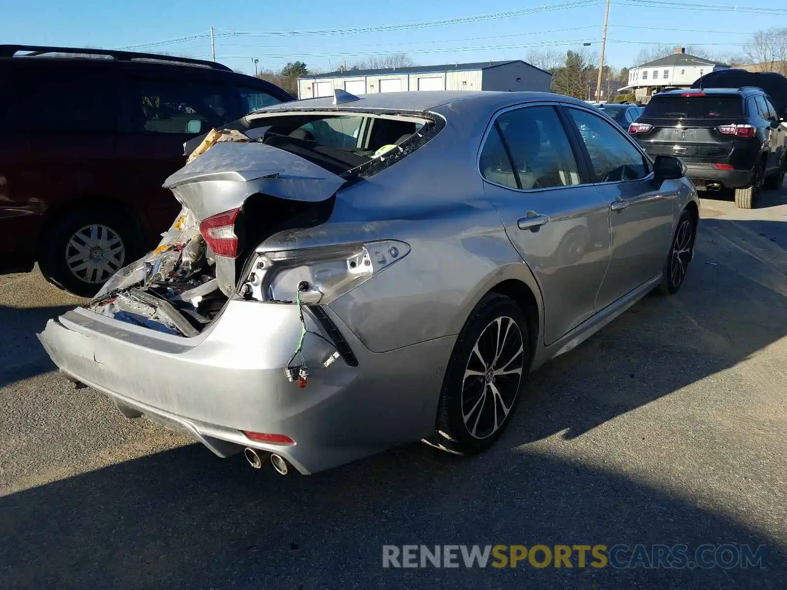 4 Photograph of a damaged car 4T1B11HK8KU679489 TOYOTA CAMRY 2019