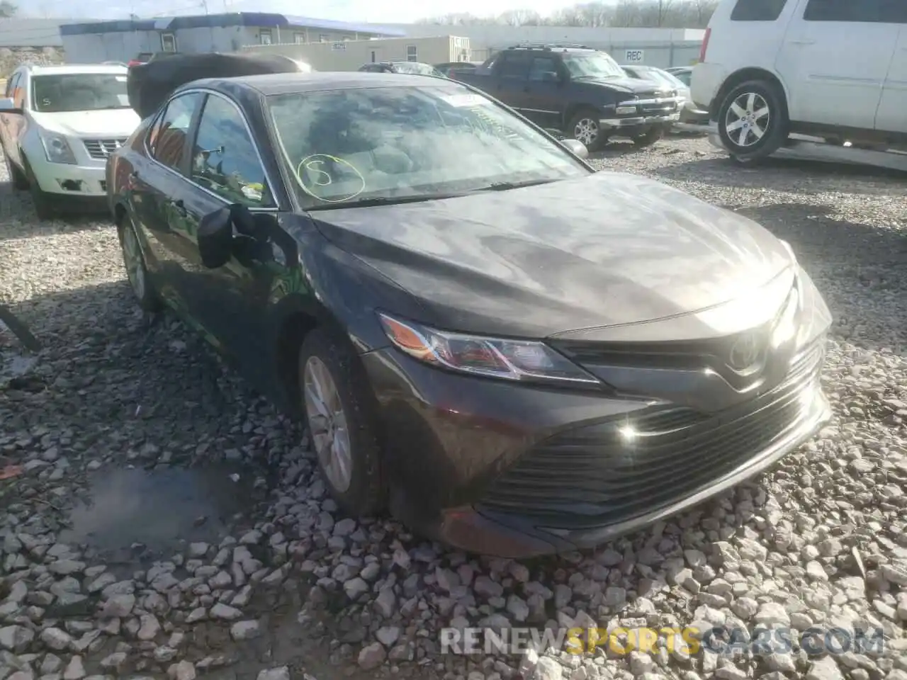 1 Photograph of a damaged car 4T1B11HK8KU680688 TOYOTA CAMRY 2019