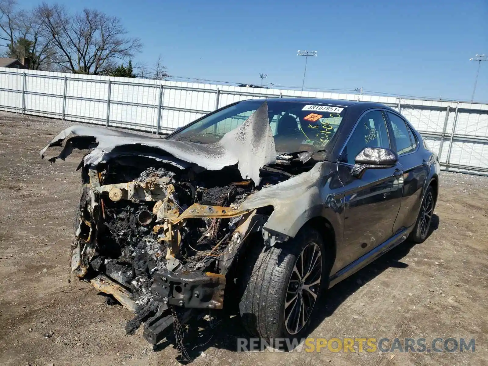 2 Photograph of a damaged car 4T1B11HK8KU681811 TOYOTA CAMRY 2019