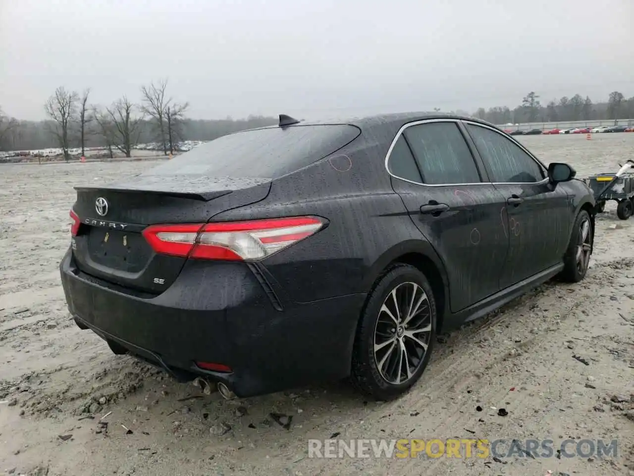 4 Photograph of a damaged car 4T1B11HK8KU682649 TOYOTA CAMRY 2019