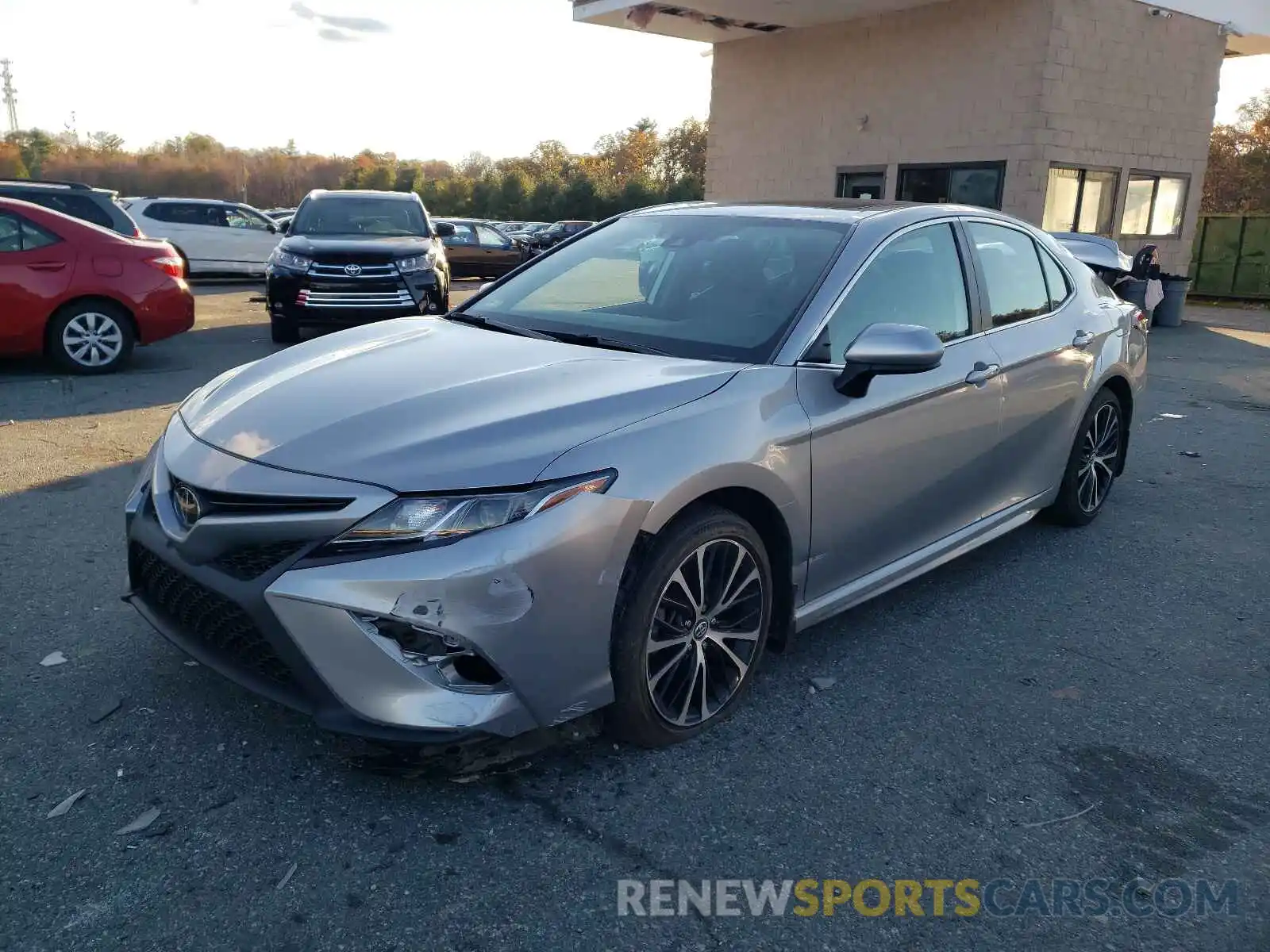 2 Photograph of a damaged car 4T1B11HK8KU683347 TOYOTA CAMRY 2019