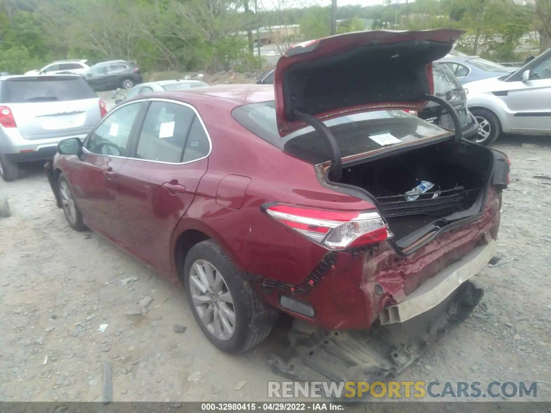 3 Photograph of a damaged car 4T1B11HK8KU684370 TOYOTA CAMRY 2019