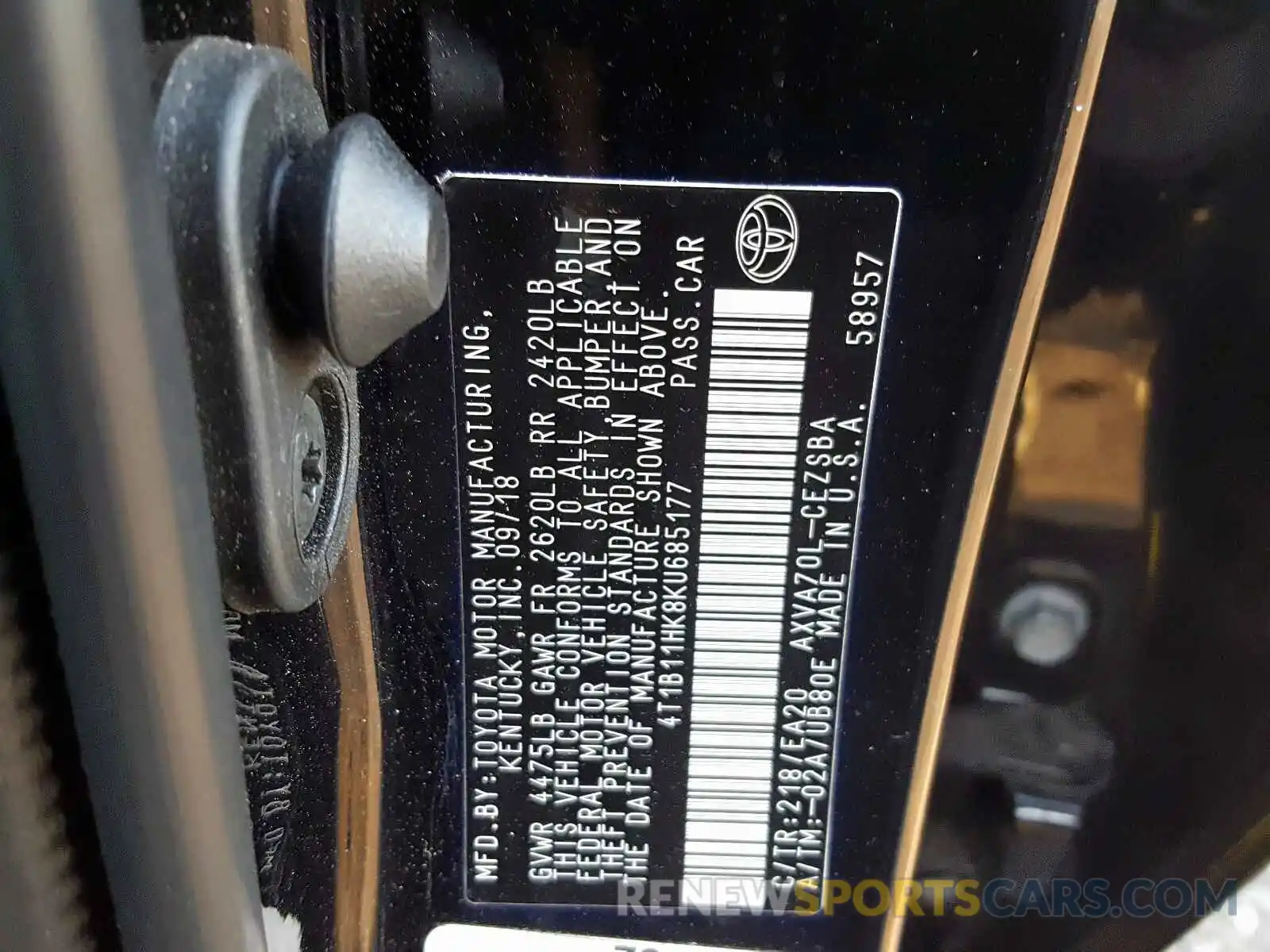 10 Photograph of a damaged car 4T1B11HK8KU685177 TOYOTA CAMRY 2019