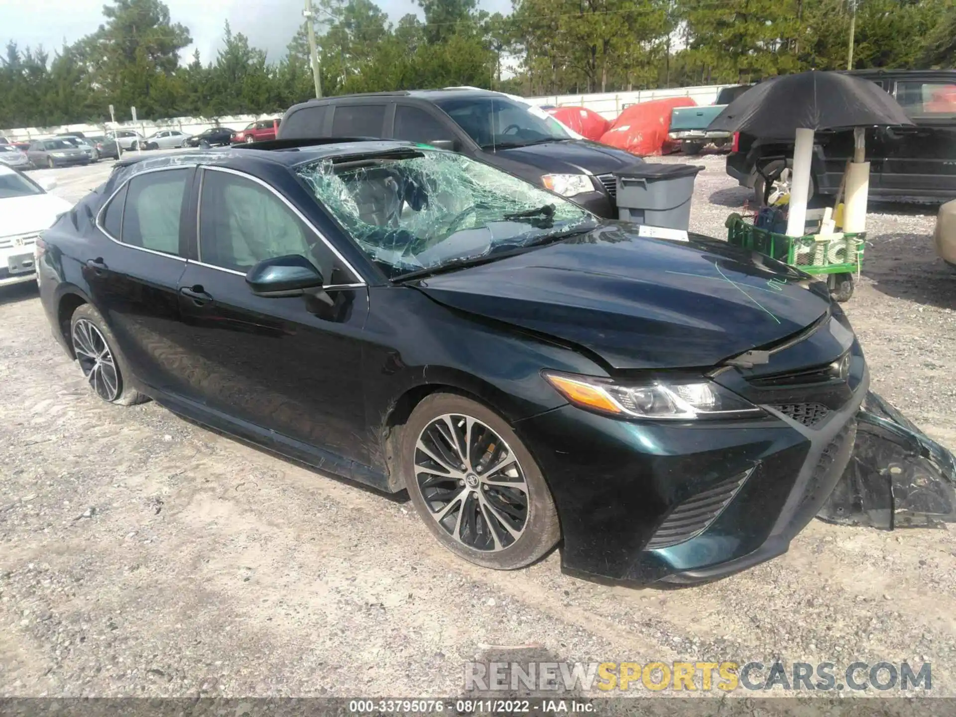 1 Photograph of a damaged car 4T1B11HK8KU685521 TOYOTA CAMRY 2019