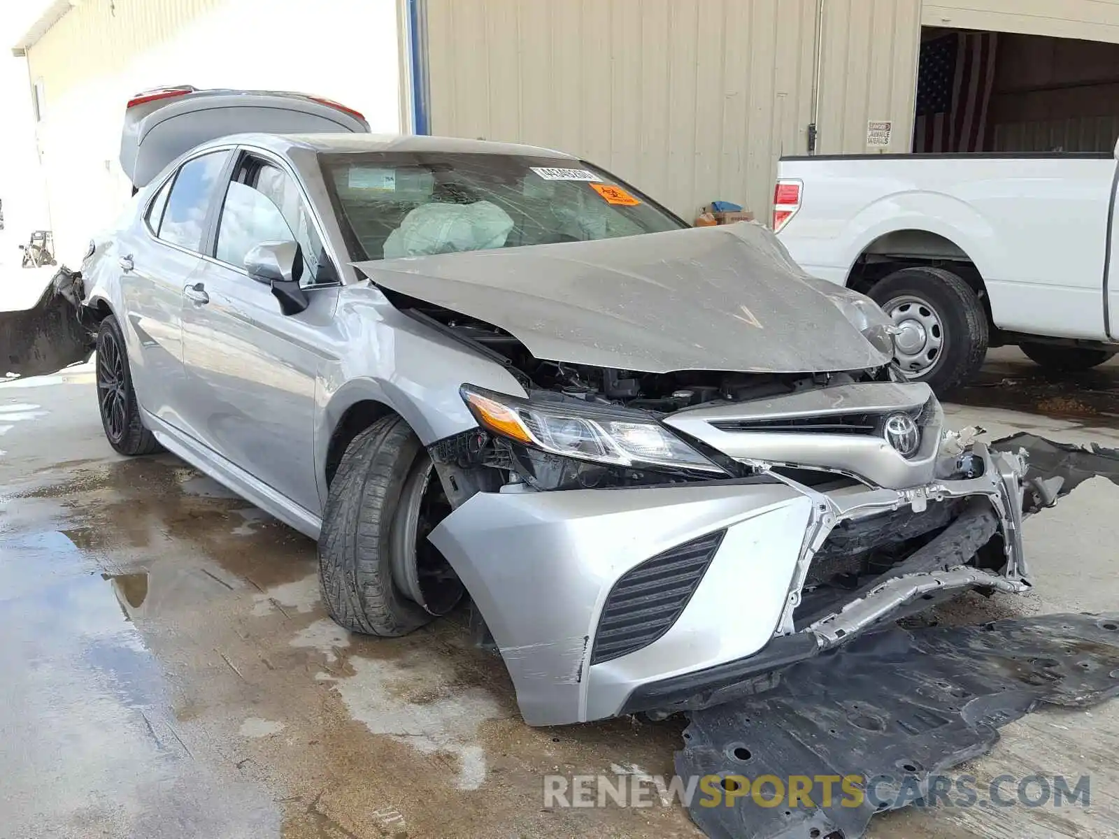 1 Photograph of a damaged car 4T1B11HK8KU685650 TOYOTA CAMRY 2019