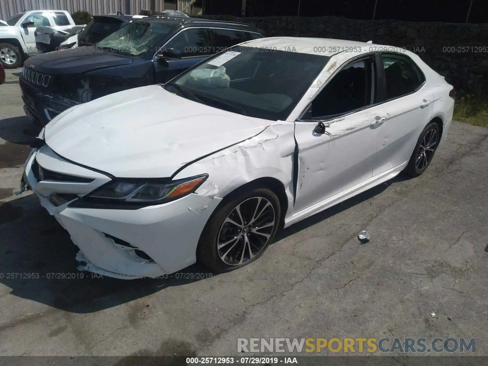 2 Photograph of a damaged car 4T1B11HK8KU685891 TOYOTA CAMRY 2019