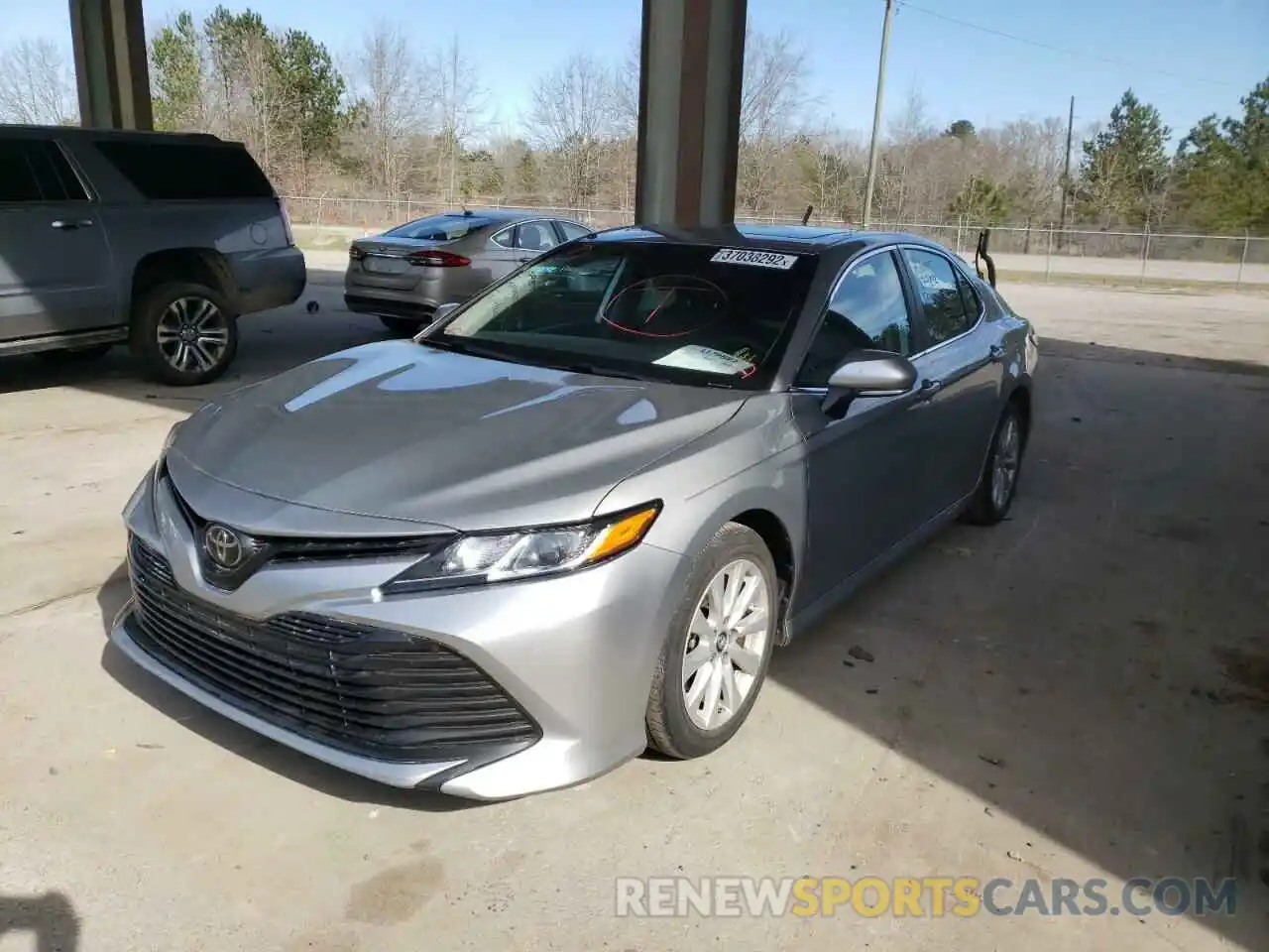 2 Photograph of a damaged car 4T1B11HK8KU686040 TOYOTA CAMRY 2019