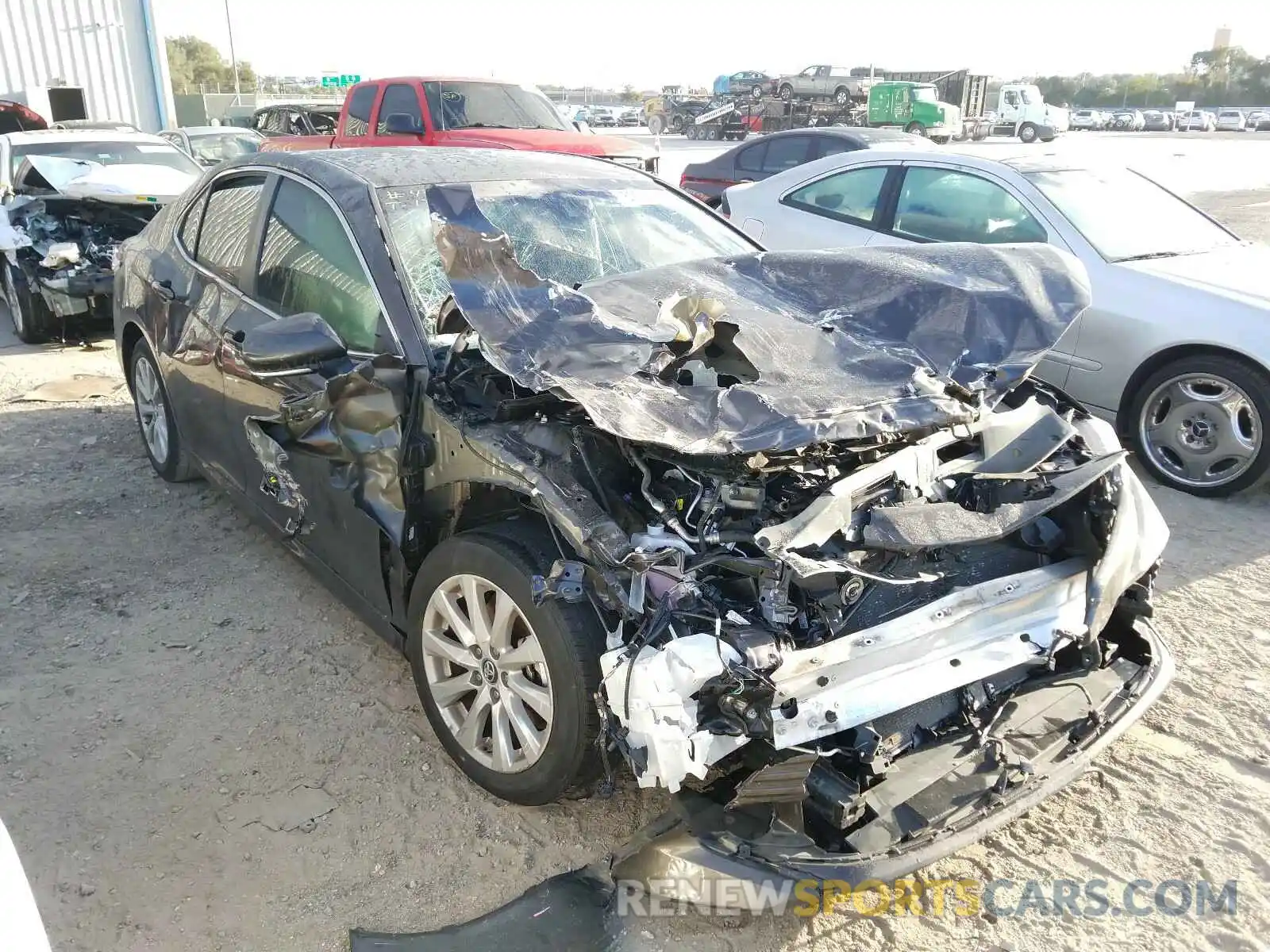 1 Photograph of a damaged car 4T1B11HK8KU686846 TOYOTA CAMRY 2019