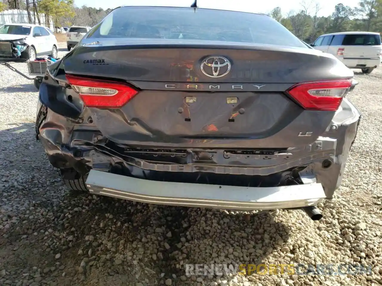 9 Photograph of a damaged car 4T1B11HK8KU687026 TOYOTA CAMRY 2019