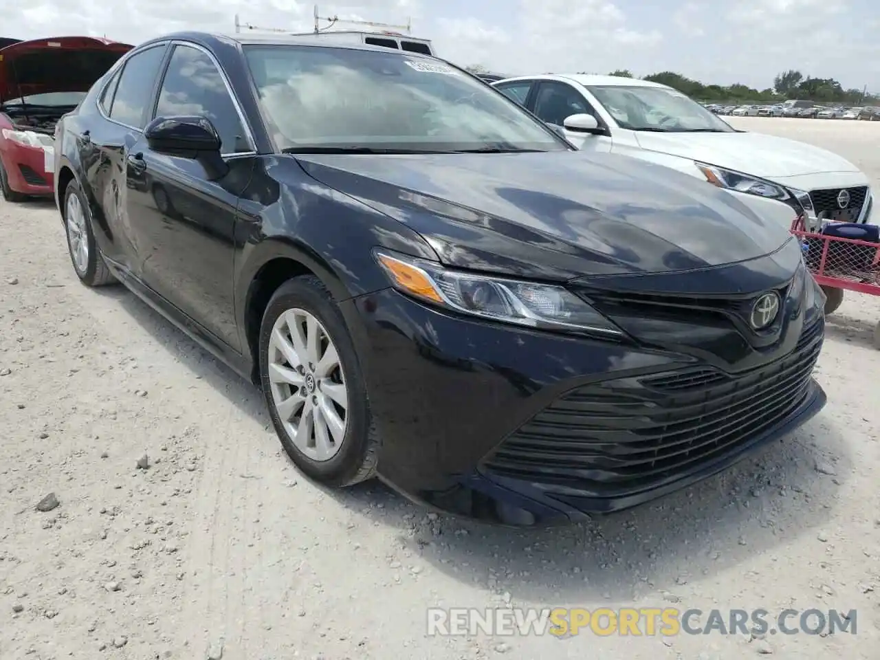 1 Photograph of a damaged car 4T1B11HK8KU687513 TOYOTA CAMRY 2019