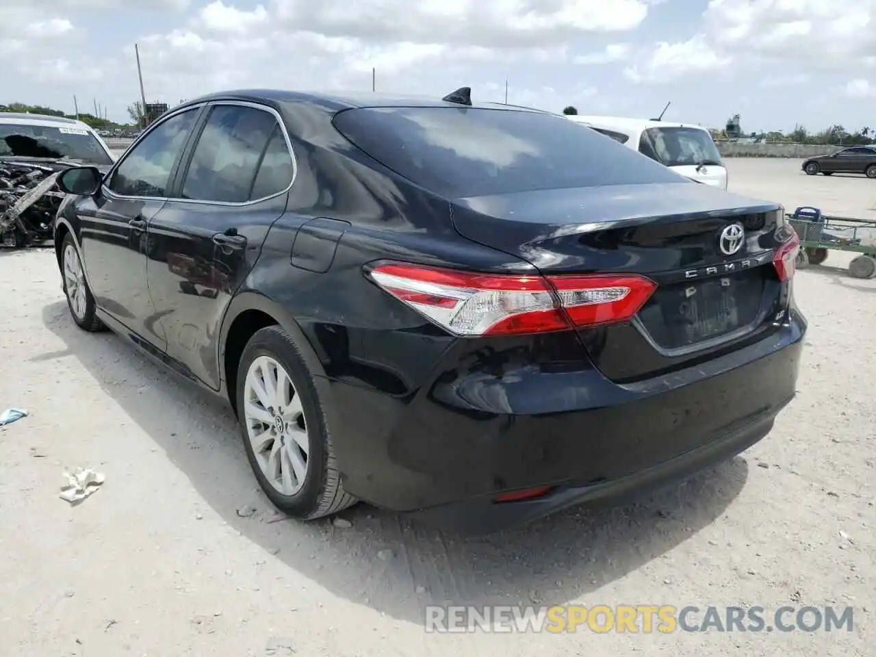 3 Photograph of a damaged car 4T1B11HK8KU687513 TOYOTA CAMRY 2019