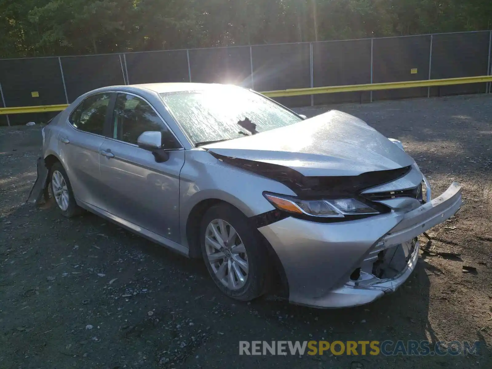 1 Photograph of a damaged car 4T1B11HK8KU689231 TOYOTA CAMRY 2019