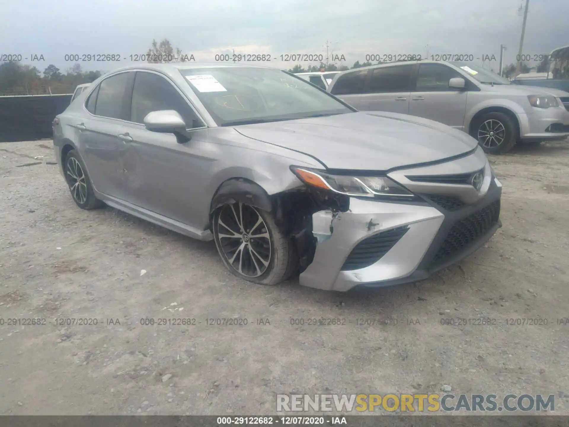 1 Photograph of a damaged car 4T1B11HK8KU689360 TOYOTA CAMRY 2019