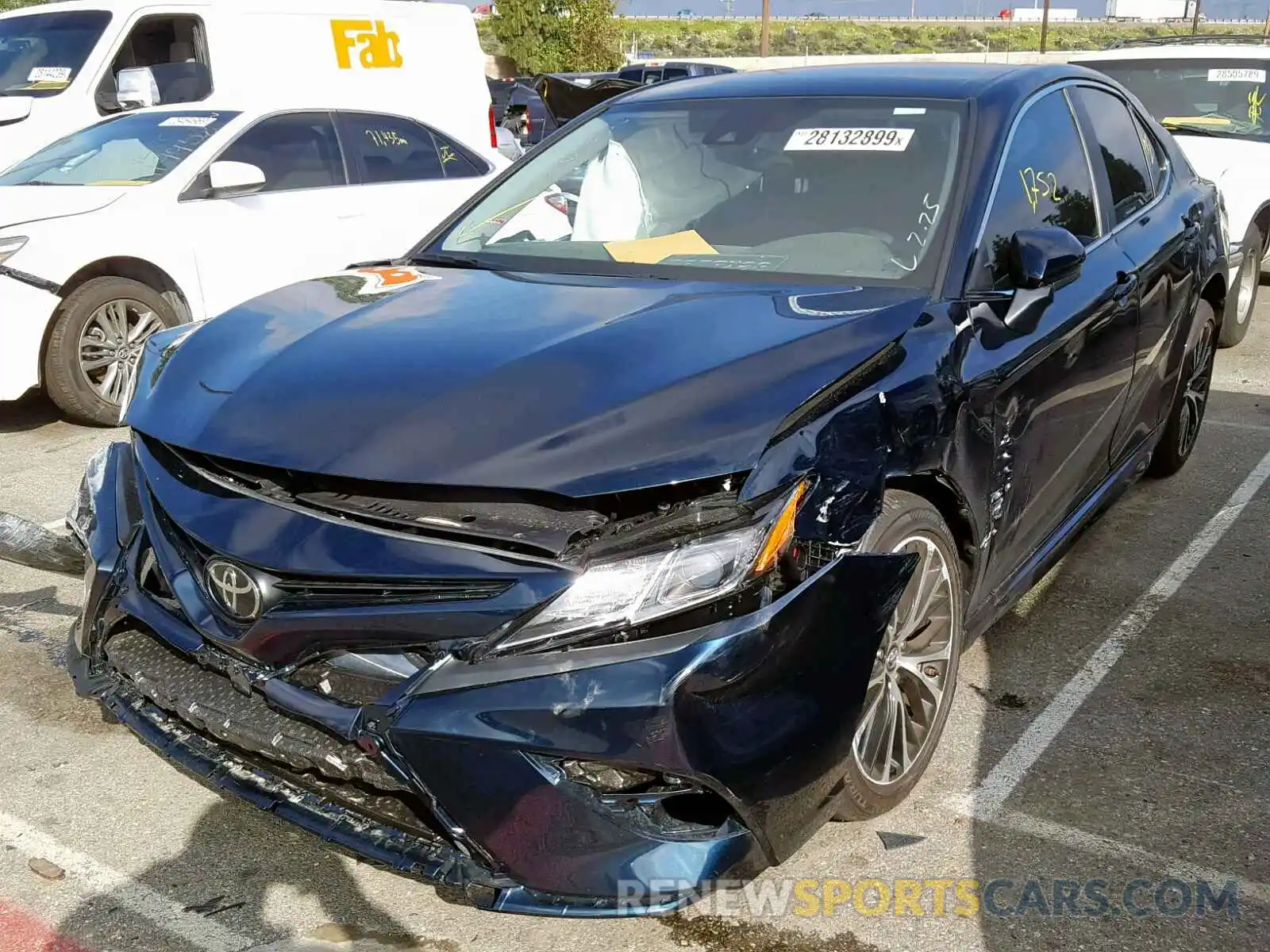 2 Photograph of a damaged car 4T1B11HK8KU690654 TOYOTA CAMRY 2019