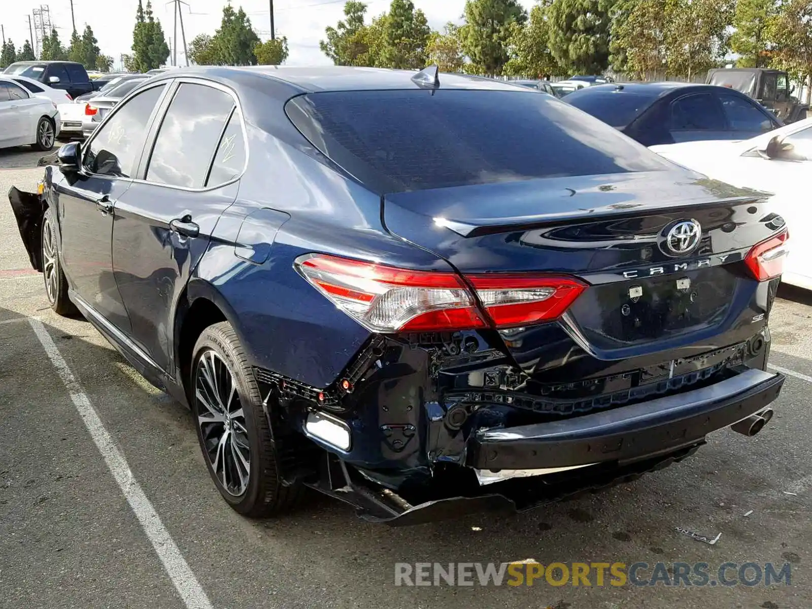 3 Photograph of a damaged car 4T1B11HK8KU690654 TOYOTA CAMRY 2019