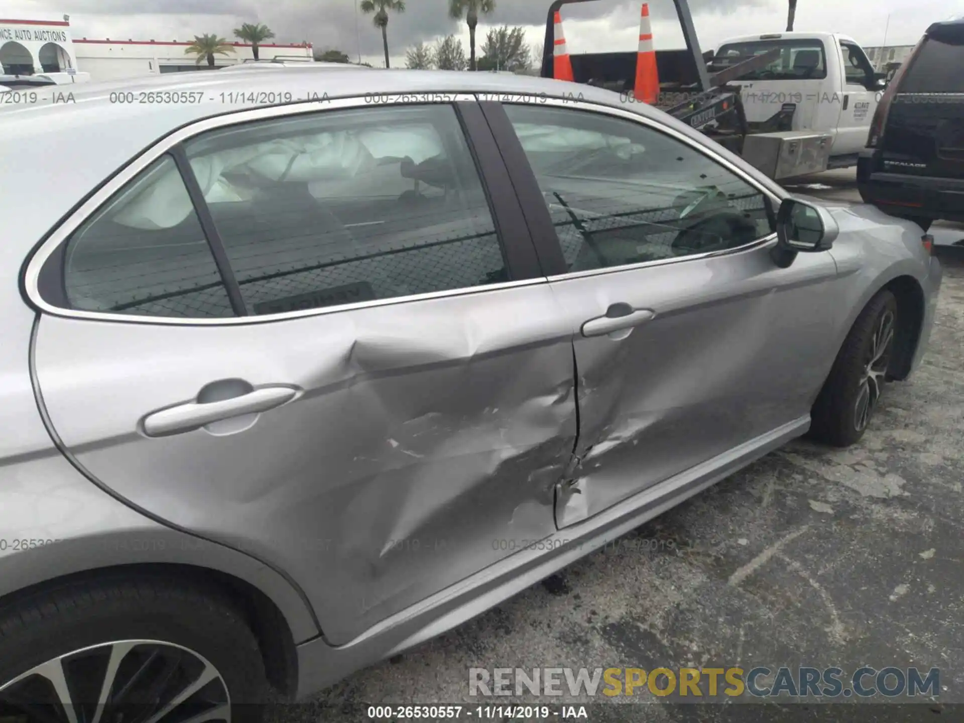 6 Photograph of a damaged car 4T1B11HK8KU691268 TOYOTA CAMRY 2019