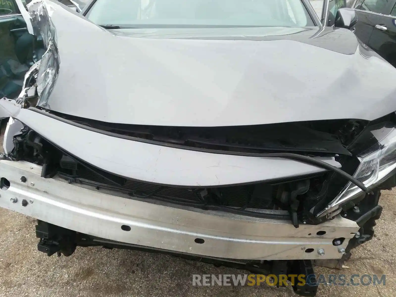 9 Photograph of a damaged car 4T1B11HK8KU691335 TOYOTA CAMRY 2019