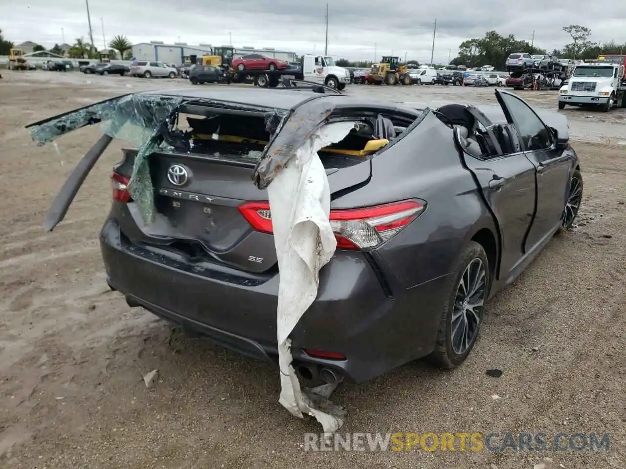 4 Photograph of a damaged car 4T1B11HK8KU692002 TOYOTA CAMRY 2019