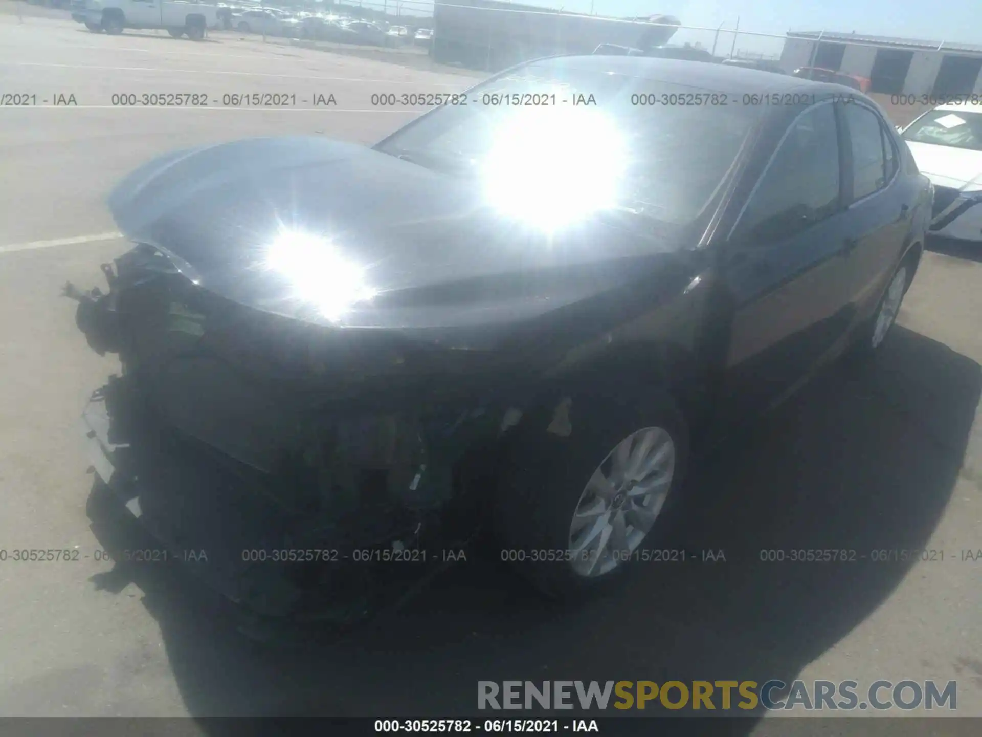 4 Photograph of a damaged car 4T1B11HK8KU692100 TOYOTA CAMRY 2019