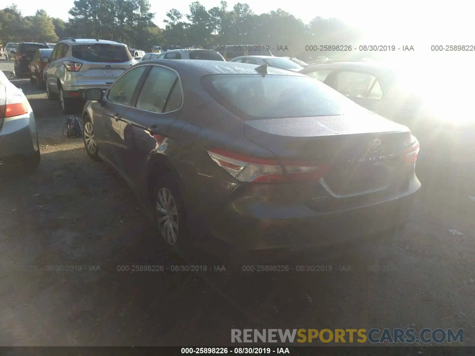 3 Photograph of a damaged car 4T1B11HK8KU695434 TOYOTA CAMRY 2019