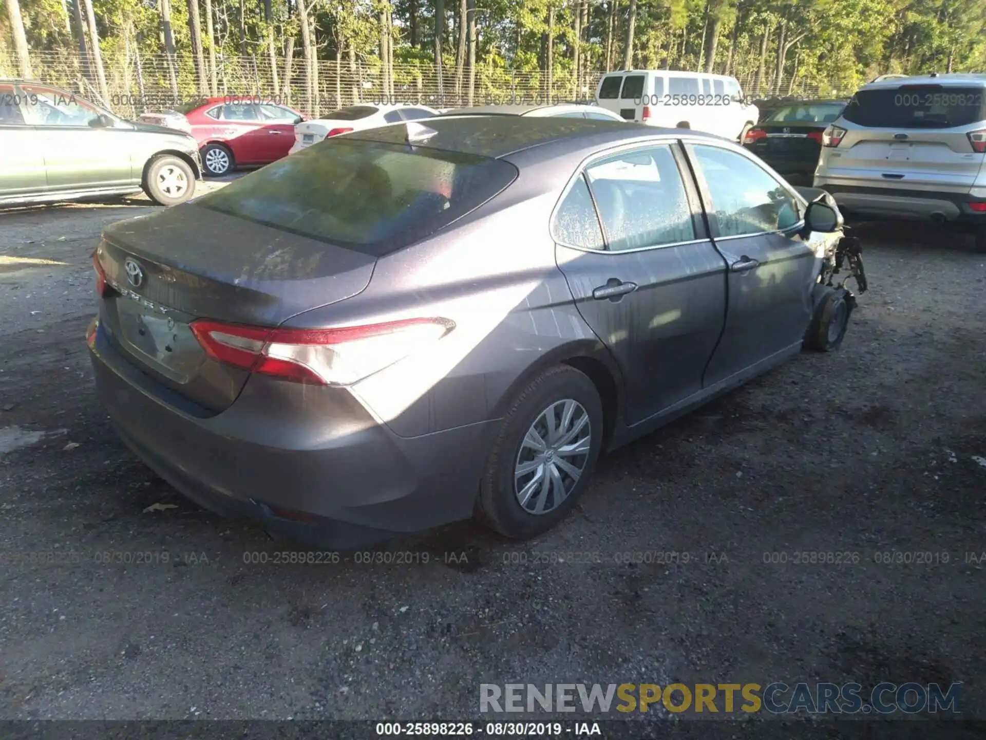 4 Photograph of a damaged car 4T1B11HK8KU695434 TOYOTA CAMRY 2019