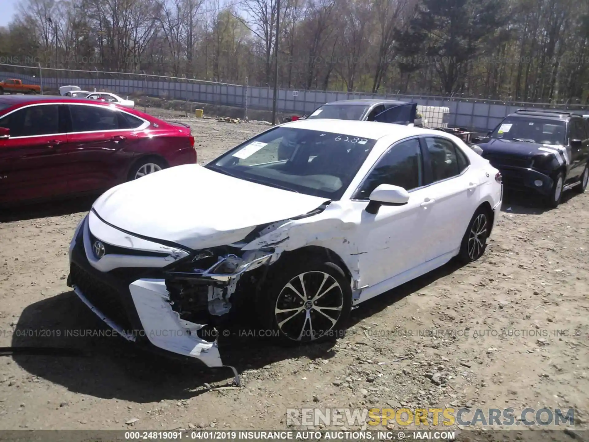 2 Photograph of a damaged car 4T1B11HK8KU696289 TOYOTA CAMRY 2019