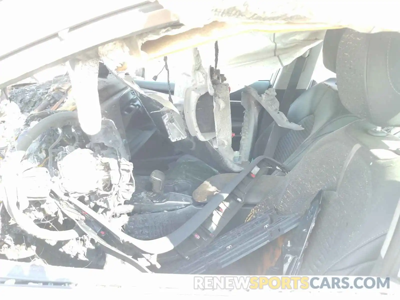 5 Фотография поврежденного автомобиля 4T1B11HK8KU696874 TOYOTA CAMRY 2019