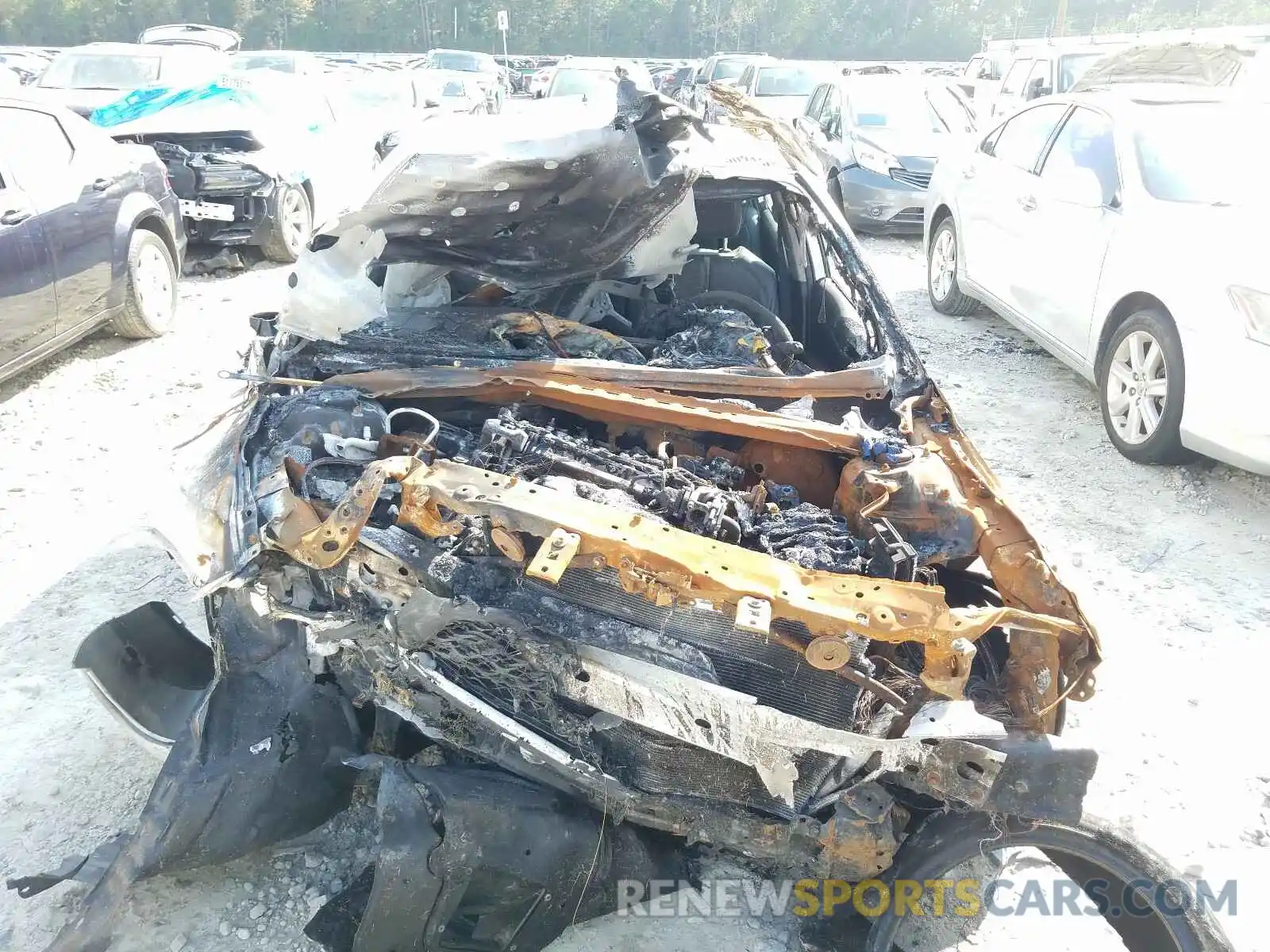 9 Фотография поврежденного автомобиля 4T1B11HK8KU696874 TOYOTA CAMRY 2019