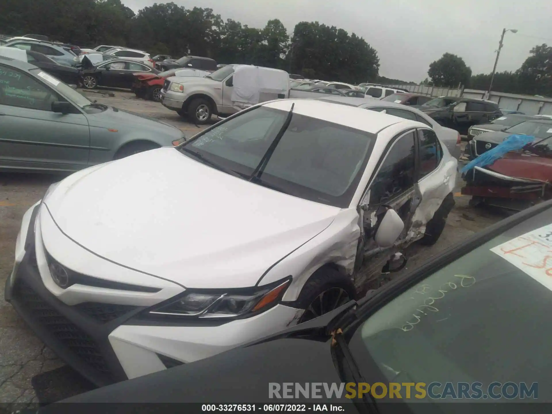 2 Photograph of a damaged car 4T1B11HK8KU697653 TOYOTA CAMRY 2019