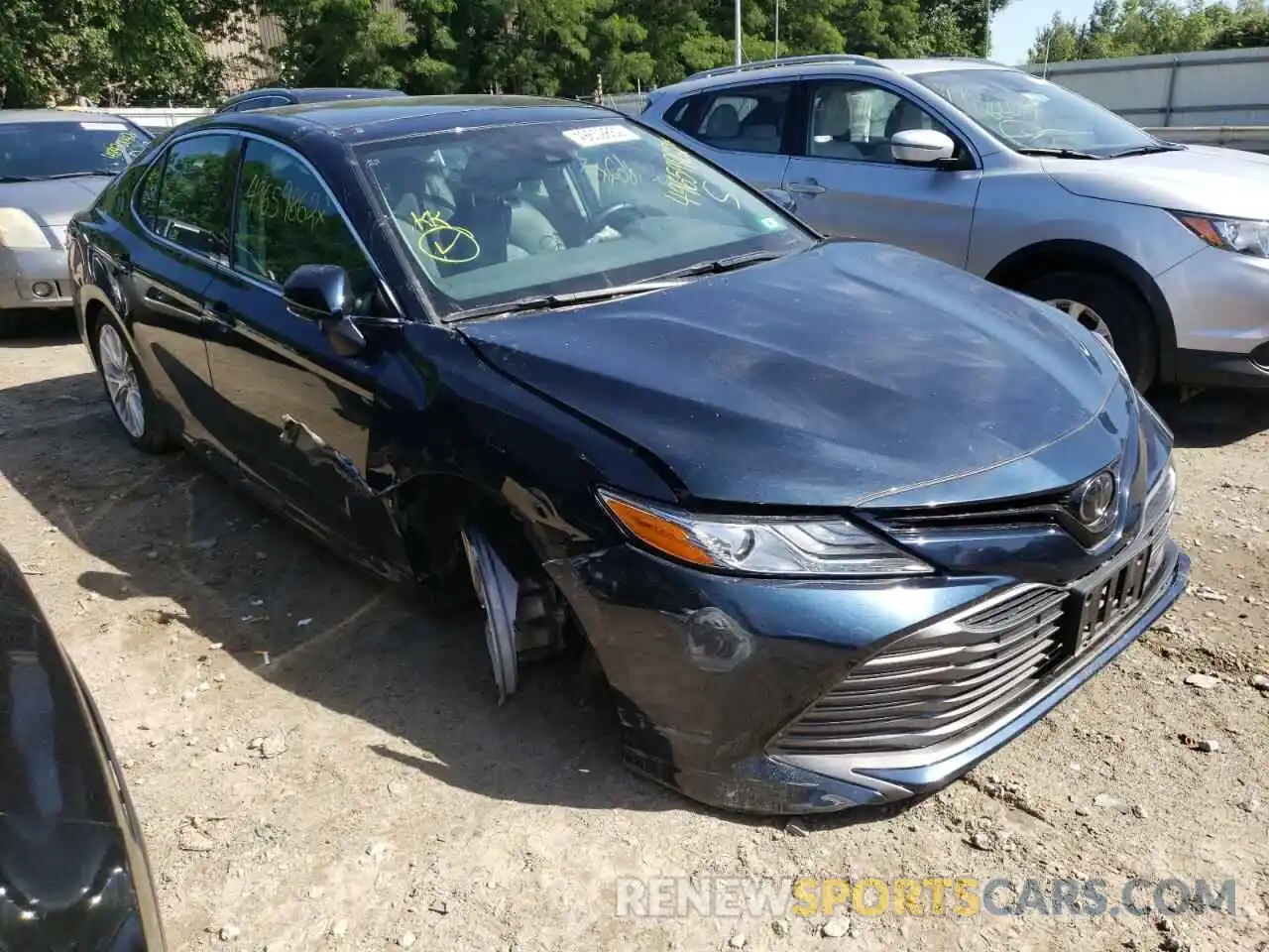 1 Photograph of a damaged car 4T1B11HK8KU699757 TOYOTA CAMRY 2019