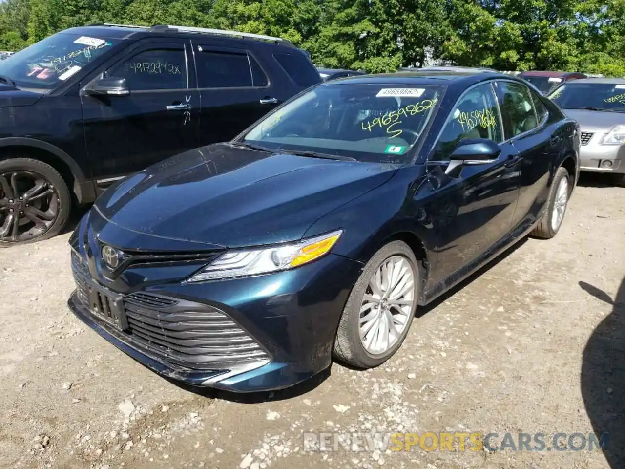 2 Photograph of a damaged car 4T1B11HK8KU699757 TOYOTA CAMRY 2019