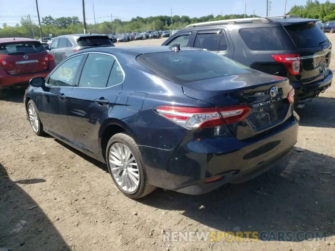 3 Photograph of a damaged car 4T1B11HK8KU699757 TOYOTA CAMRY 2019