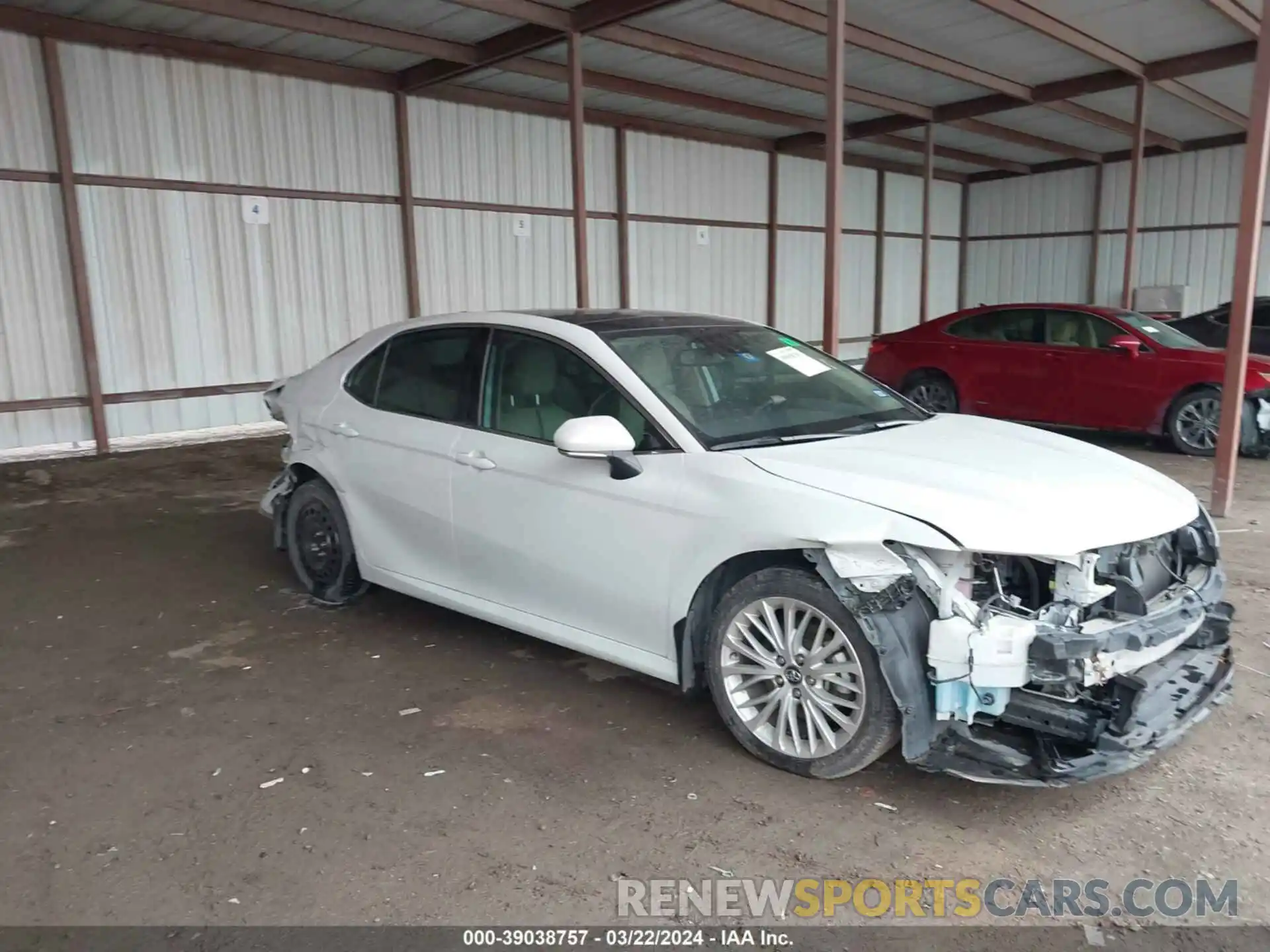 1 Photograph of a damaged car 4T1B11HK8KU700499 TOYOTA CAMRY 2019