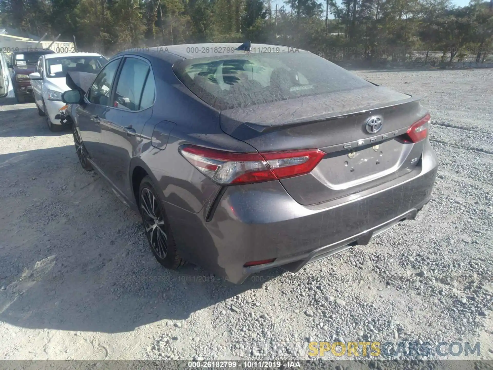 3 Photograph of a damaged car 4T1B11HK8KU701961 TOYOTA CAMRY 2019