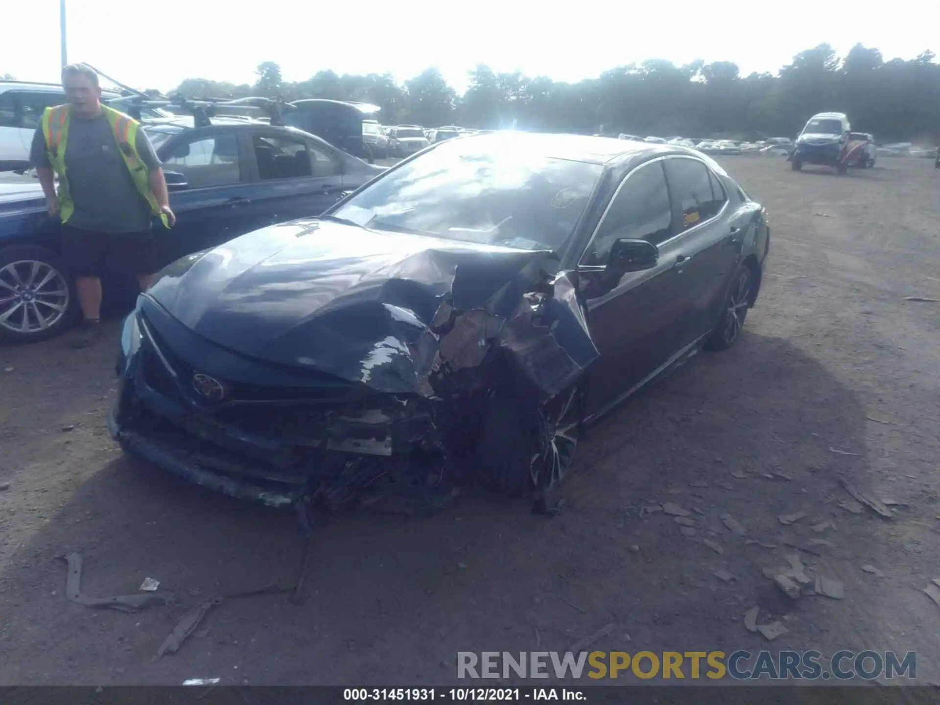 2 Photograph of a damaged car 4T1B11HK8KU702138 TOYOTA CAMRY 2019