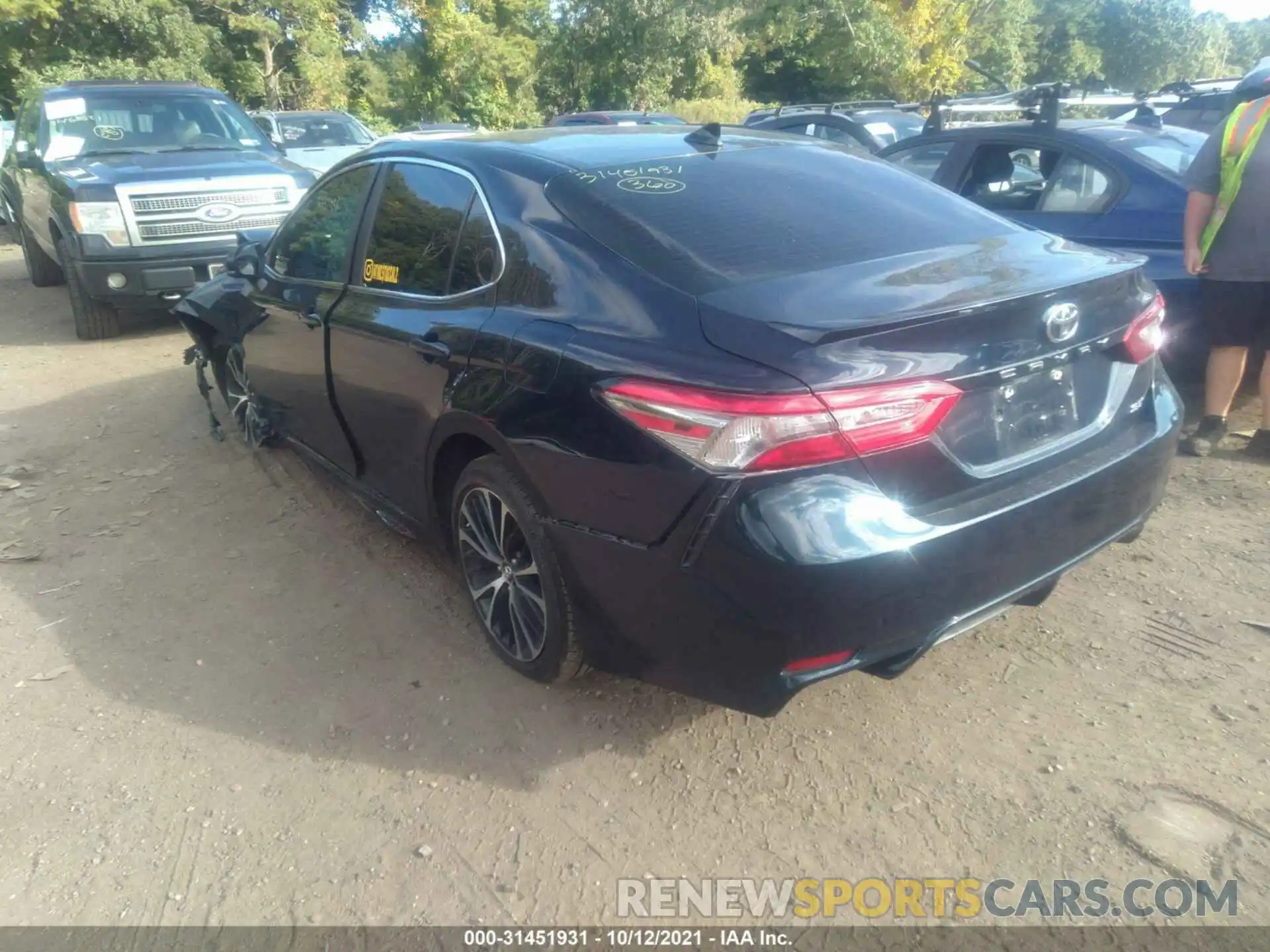 3 Photograph of a damaged car 4T1B11HK8KU702138 TOYOTA CAMRY 2019