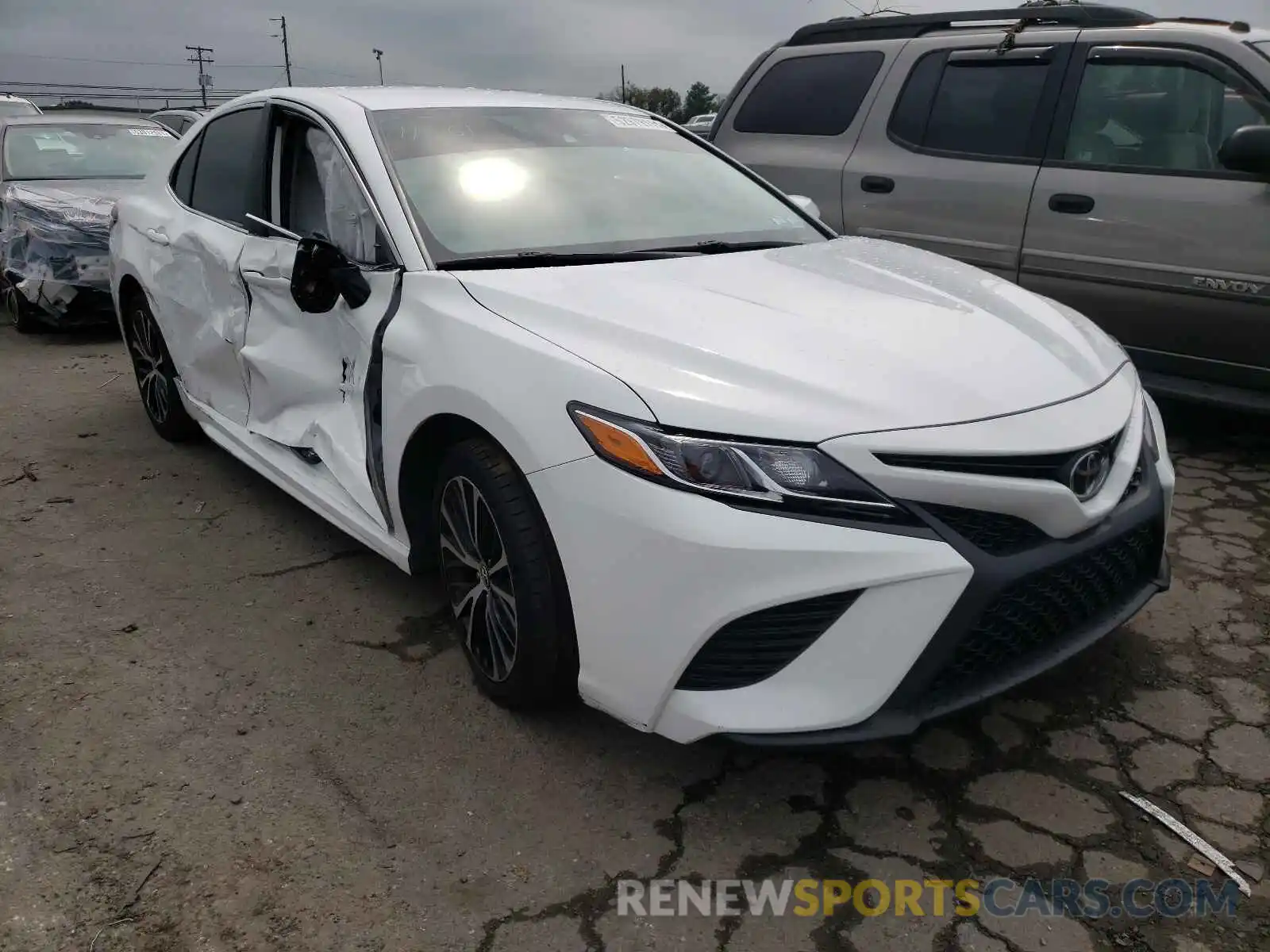 1 Photograph of a damaged car 4T1B11HK8KU702236 TOYOTA CAMRY 2019